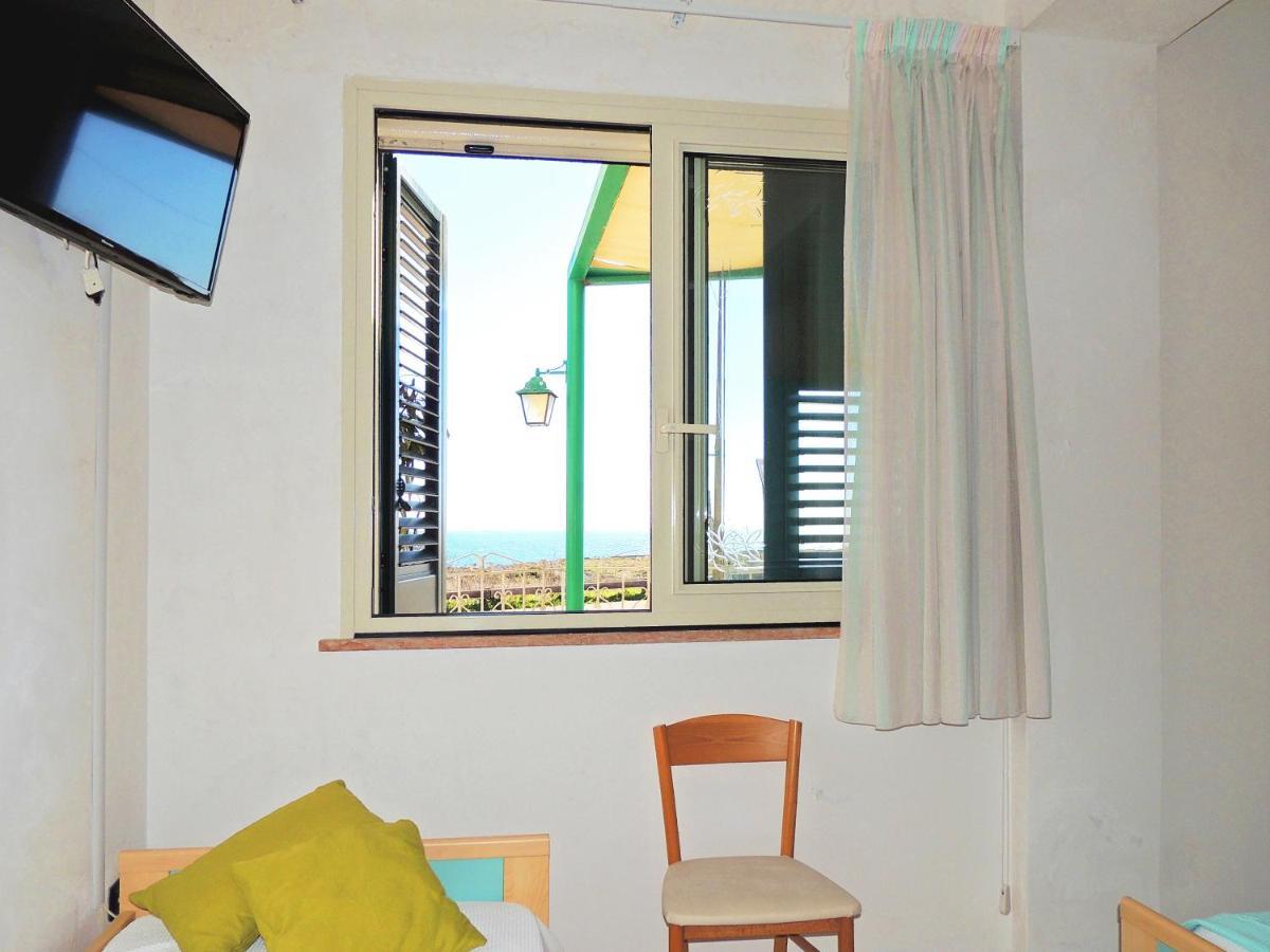 Hotel Порто Бадиско Екстериор снимка