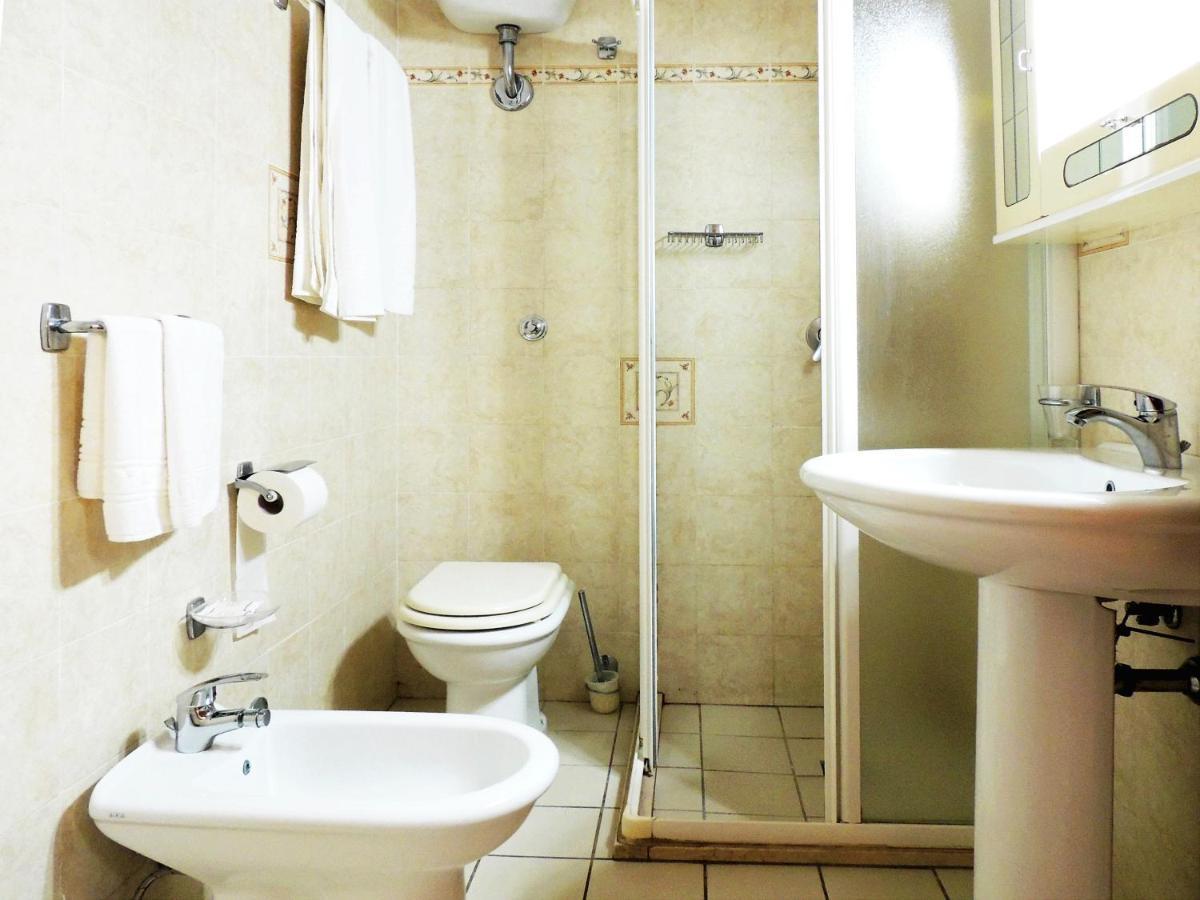 Hotel Порто Бадиско Екстериор снимка